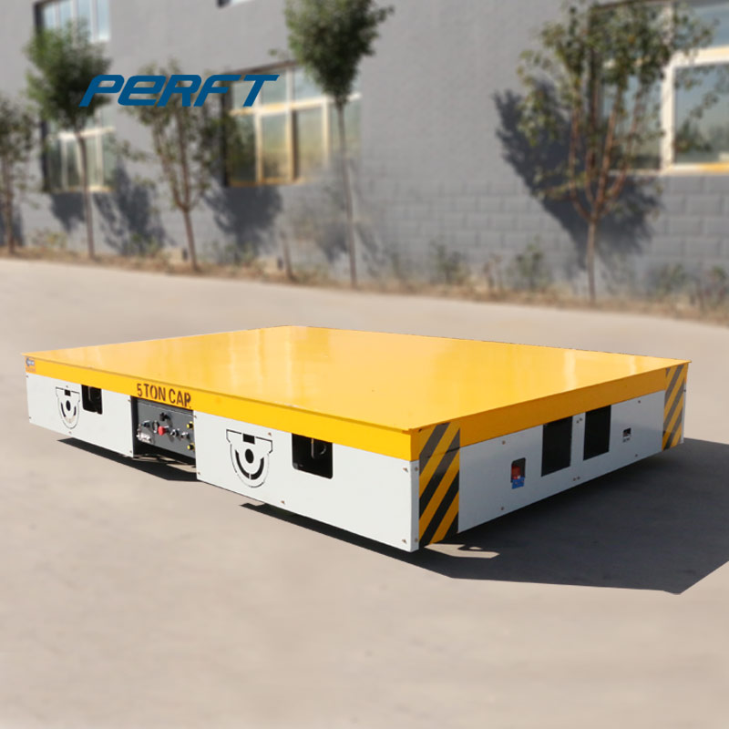 Controllable battery-powered flatbed truck for warehouse