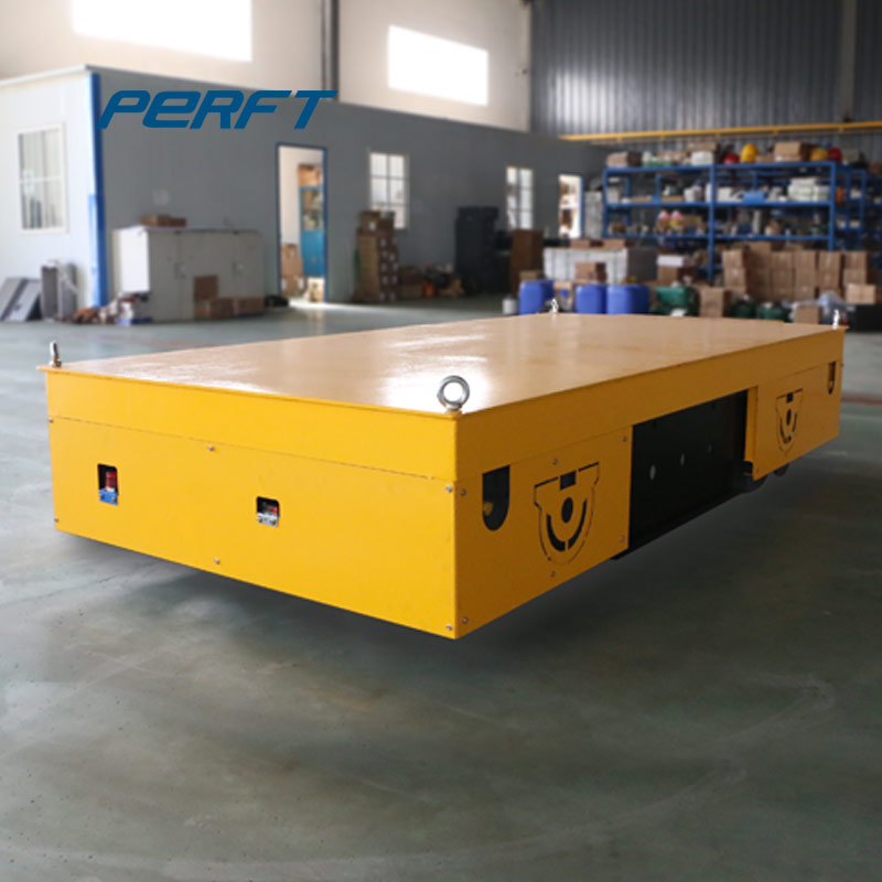 Large-capacity battery-operated trackless transfer vehicle used in factories