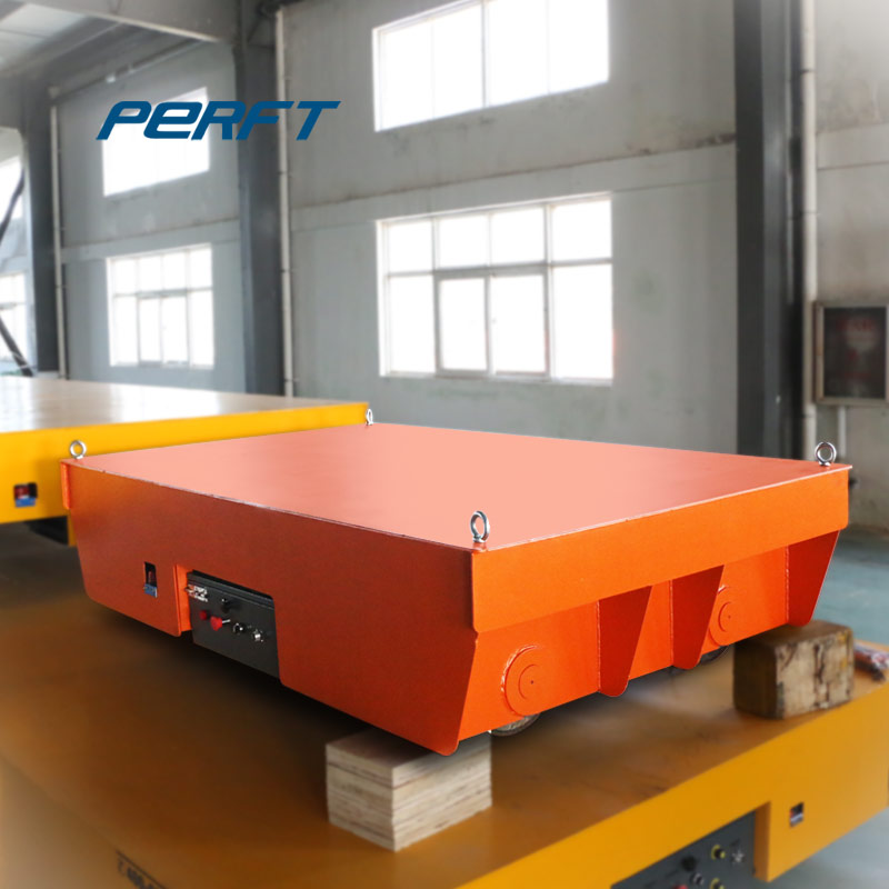 Cable reel type transfer vehicle for large-capacity freight