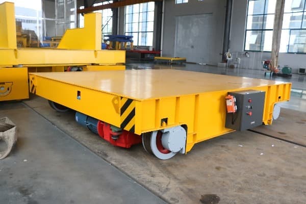 Transfer trolley support electric to move electrolyseres for warehouse